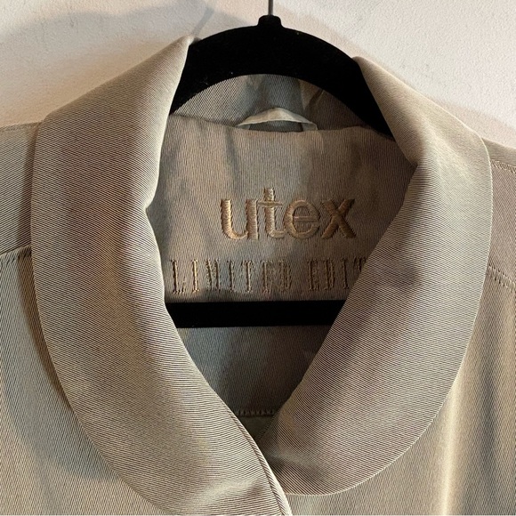 UTEX LIMITED EDITION Sz 12 Trench Coat Turned Collar Shoulder Pads Back Slit - Picture 2 of 12
